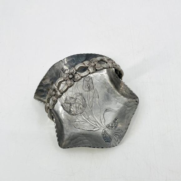Vintage Metal Silver Tulip Basket Catchall Decor - Picture 2 of 6